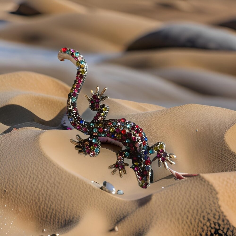 Colorful Lizard Brooch~ - Picture 3 of 3